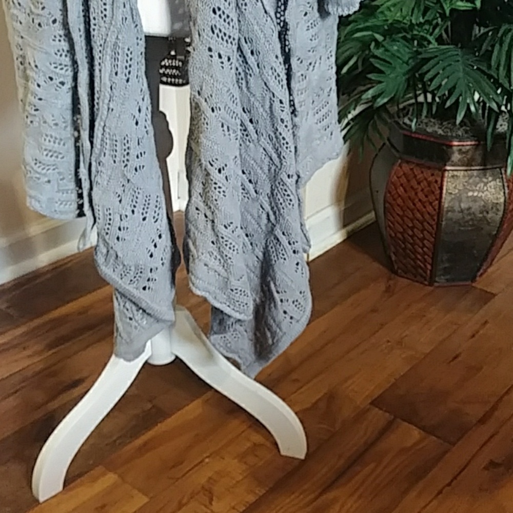 Cardigan - Picture 2 of 5